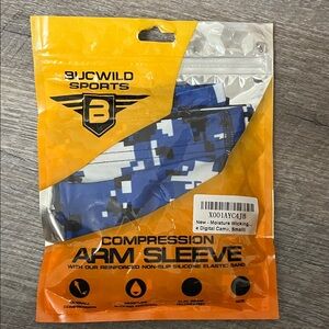 BUCWILD SPORTS, Blue Digital Camo Compression Arm Sleeve